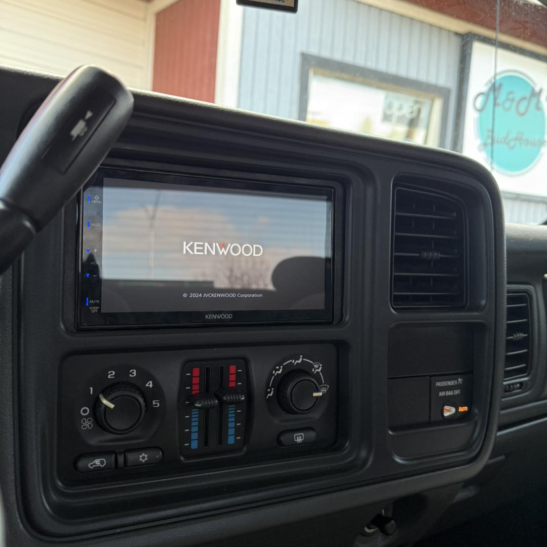 Car front windscreen film removal and tinting installation